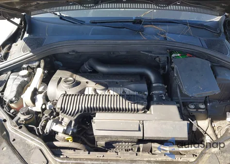 2015 Volvo Xc60 T5/T5 Premier из США, поврежденный, VIN YV4612RK7F2759052